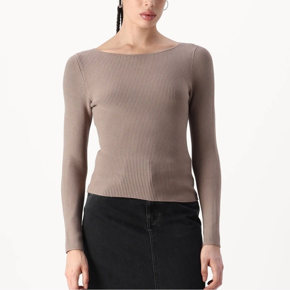 NWT Abercrombie and Fitch taupe ribbed boat neck longsleeve top - XS